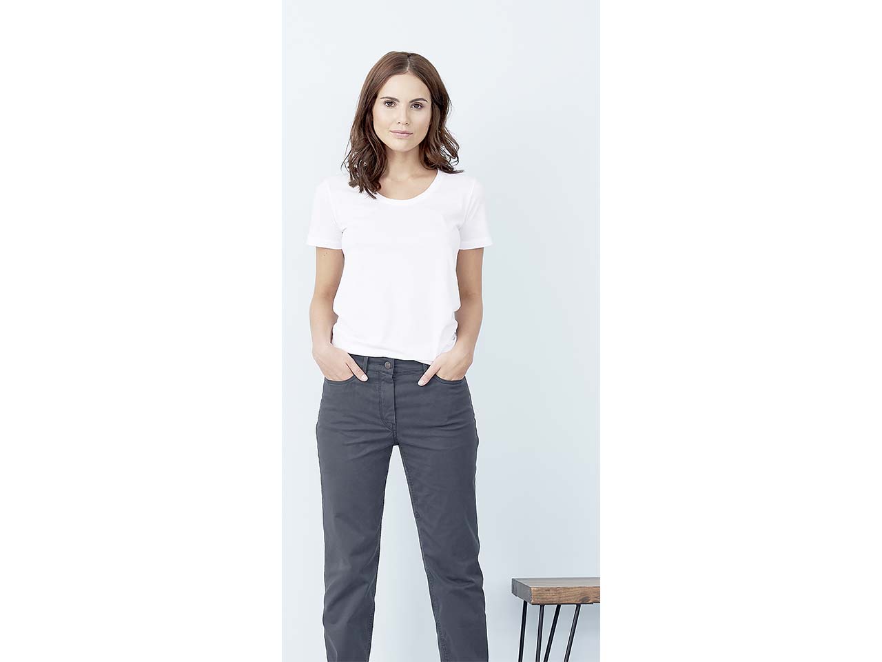 Living Crafts Bio-Damen-T-Shirt "FRIEDA" mit Rundhalsausschnitt, white, Gr. L
