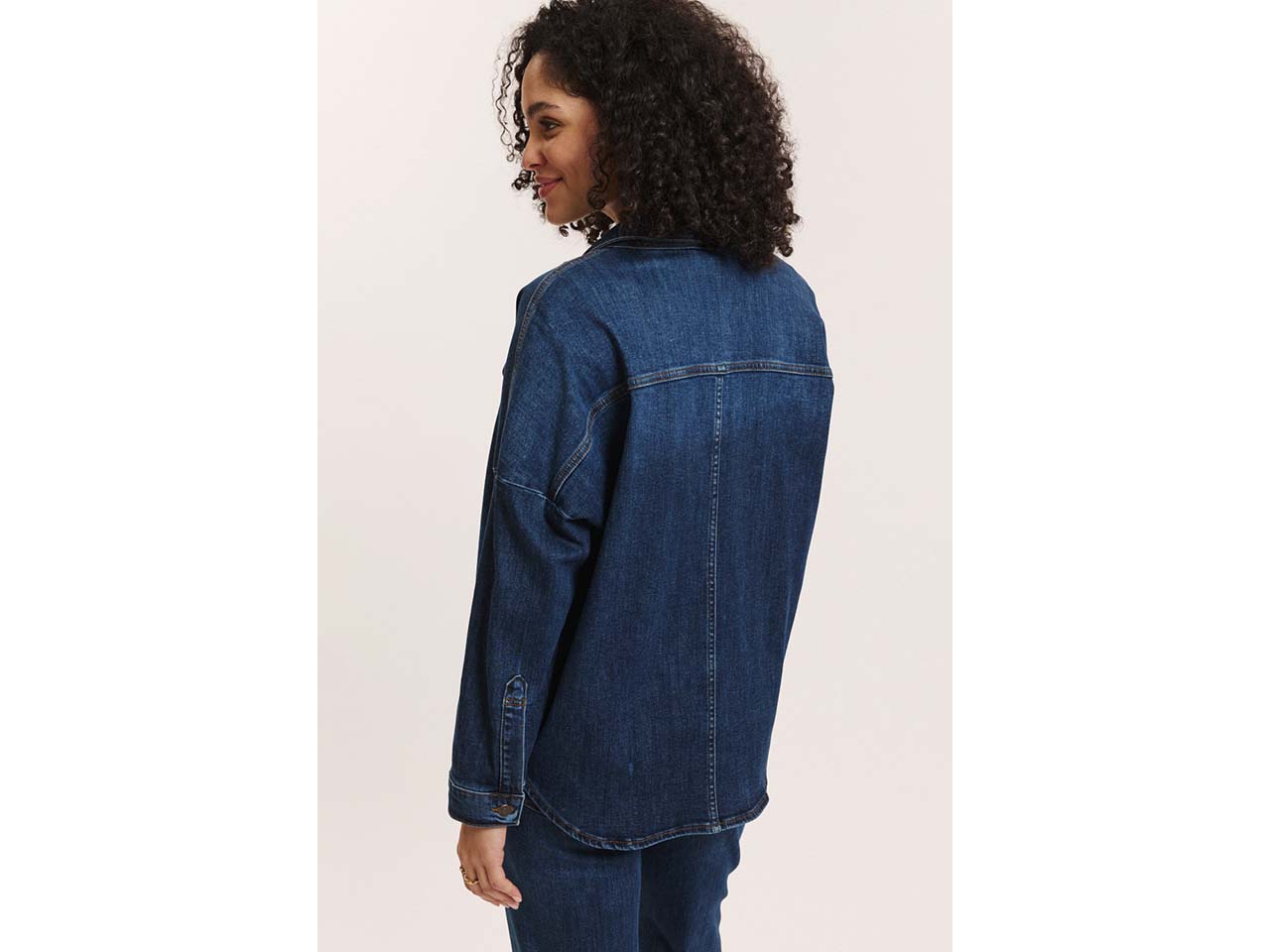 tranquillo Bio-Damen-Jeansjacke 'Daikee' mit überschnittenen Schultern, vanuta blue, Gr.36