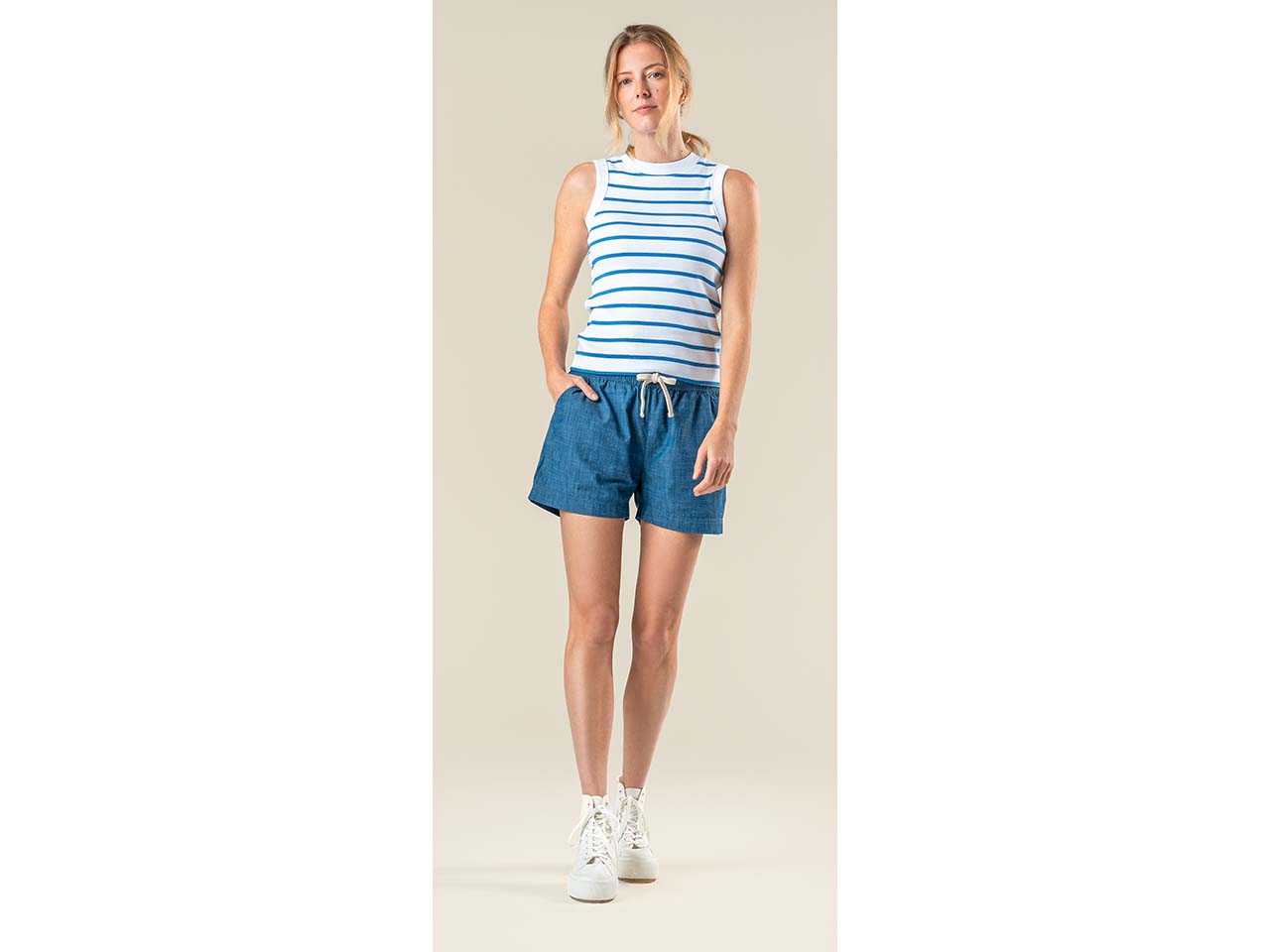 Living Crafts Bio-Damen-Relax-Shorts "REEZA" im Denim-Stil, denim blue, Gr. 38