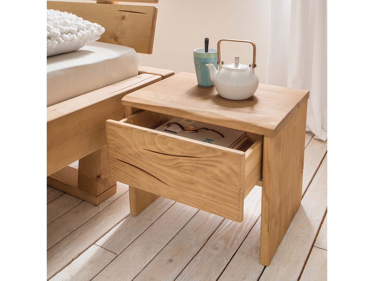Cinall Nachttisch 'Unika', B 50 x T 36 x H 42 cm, Fichte geölt