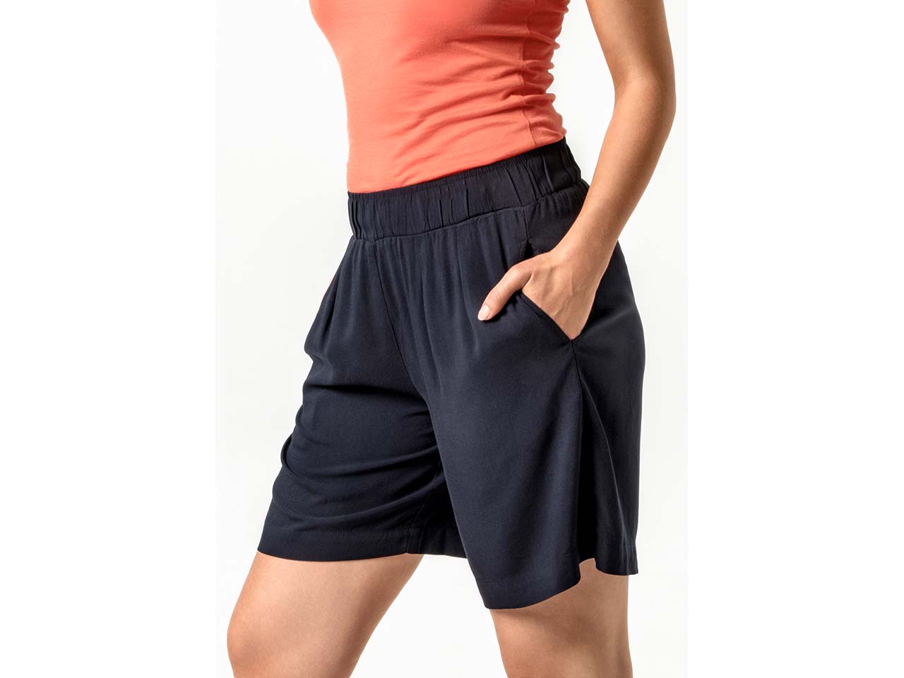 Living Crafts Damen-Short "TETTA" aus Viskose, ink blue, Gr. 38