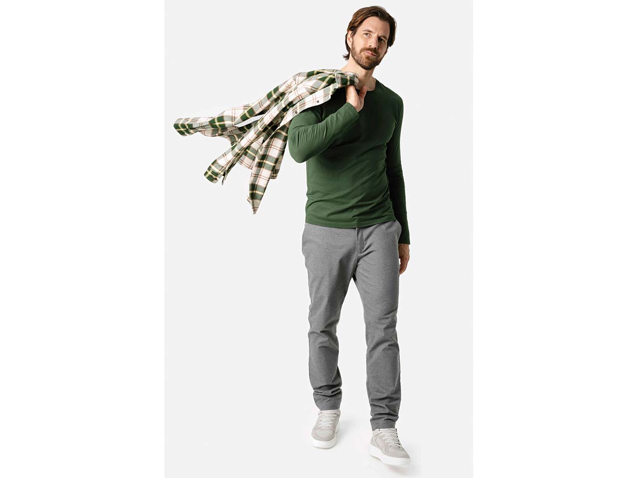 Living Crafts Bio-Herren-Langarmshirt 'TERIK' mit Rundhalsausschnitt, forest green, Gr. M