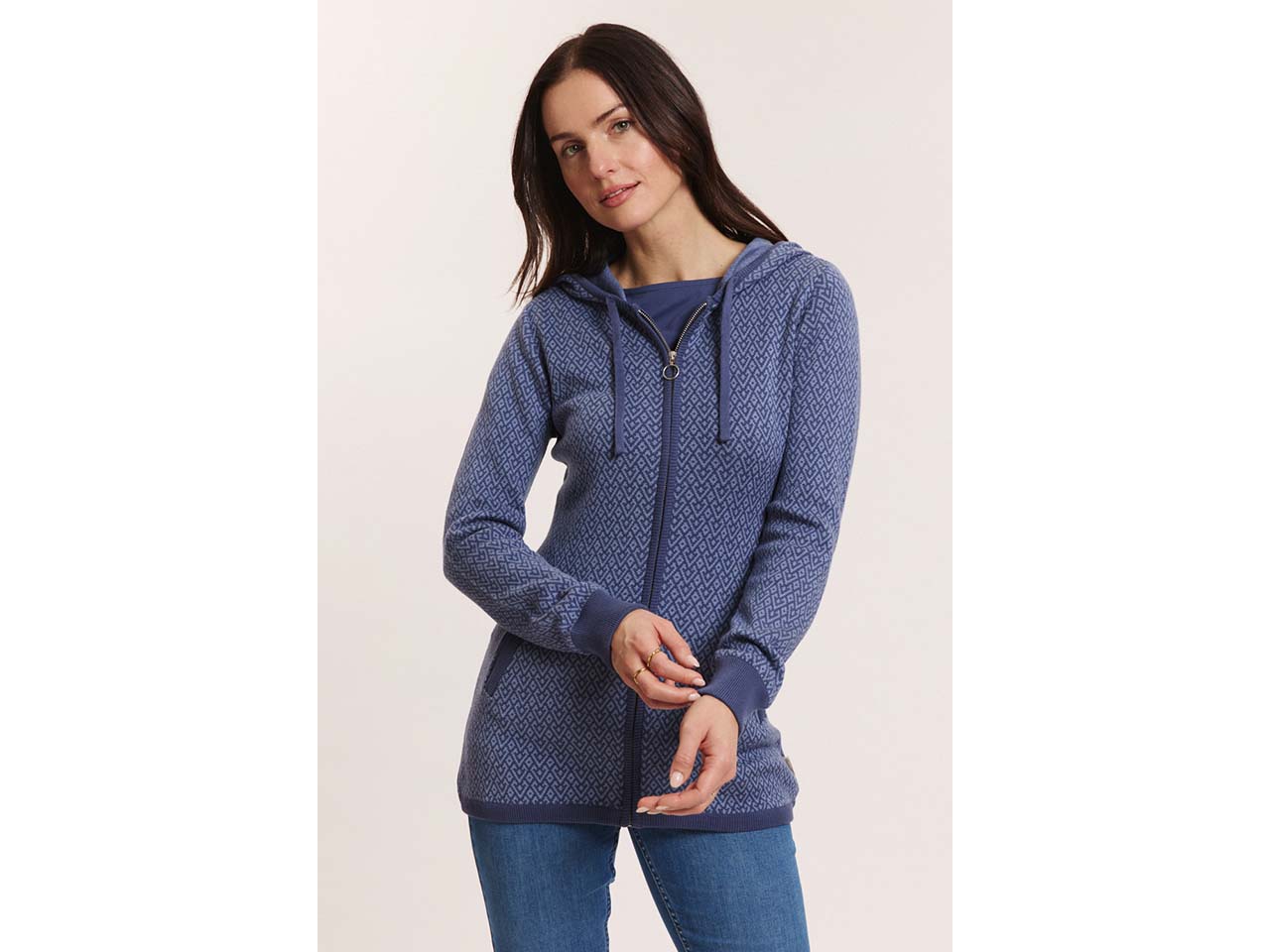 tranquillo Bio-Damen-Sweat-Strickjacke 'Nadjaa' mit warmer Kapuze, blue hearts, Gr. S
