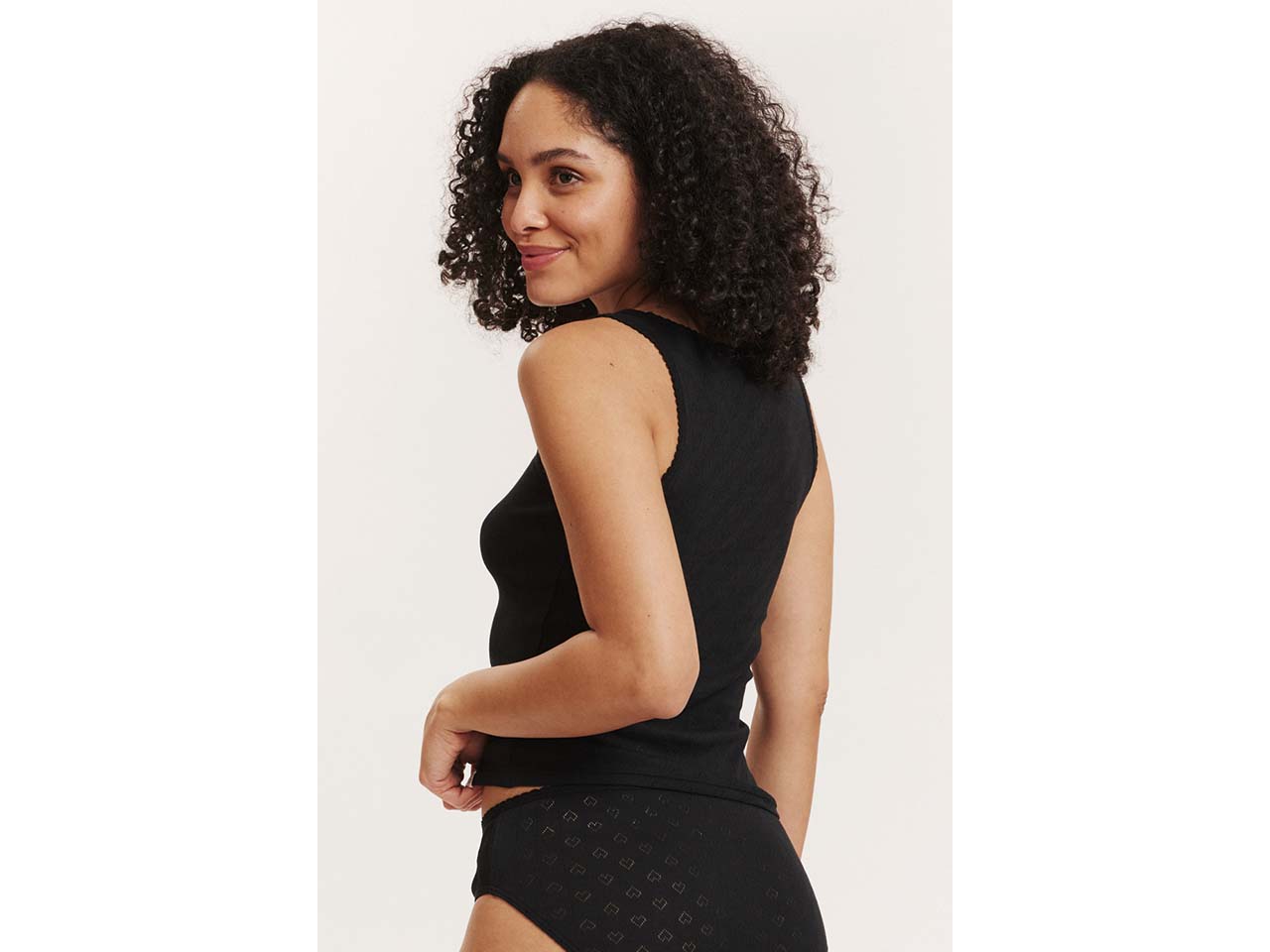 tranquillo Bio-Damen-Tanktop 'Rosaa' mit Ajour-Spitze, black, Gr. S