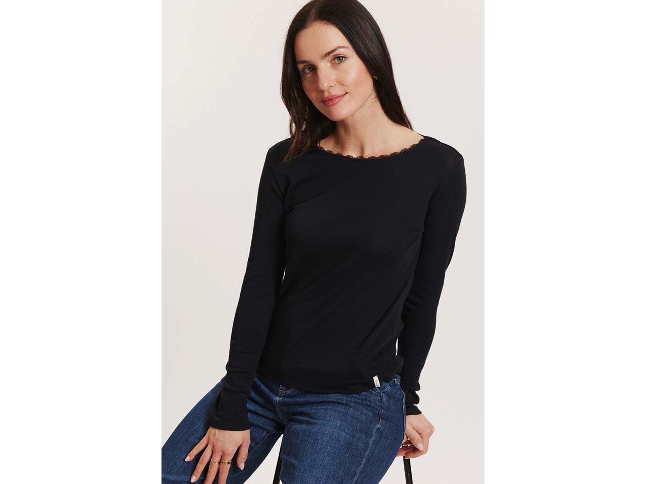 tranquillo Bio-Damen-Langarmshirt 'Noemiee' mit 50 % Woll-Anteil, black, Gr. M