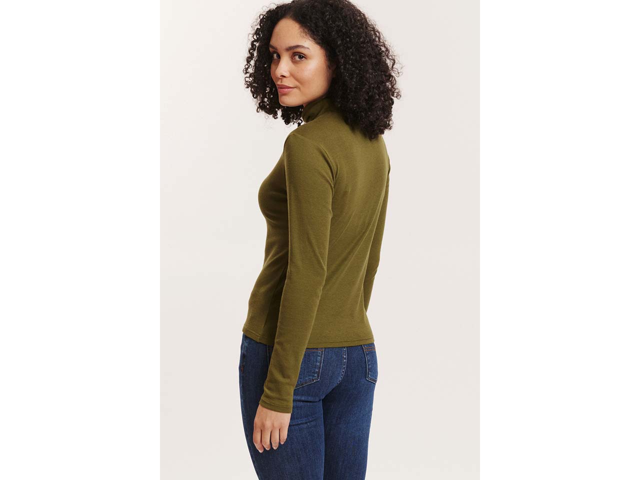 tranquillo Bio-Damen-Langarmshirt 'Marryy' mit 50 % Woll-Anteil, olive, Gr. S