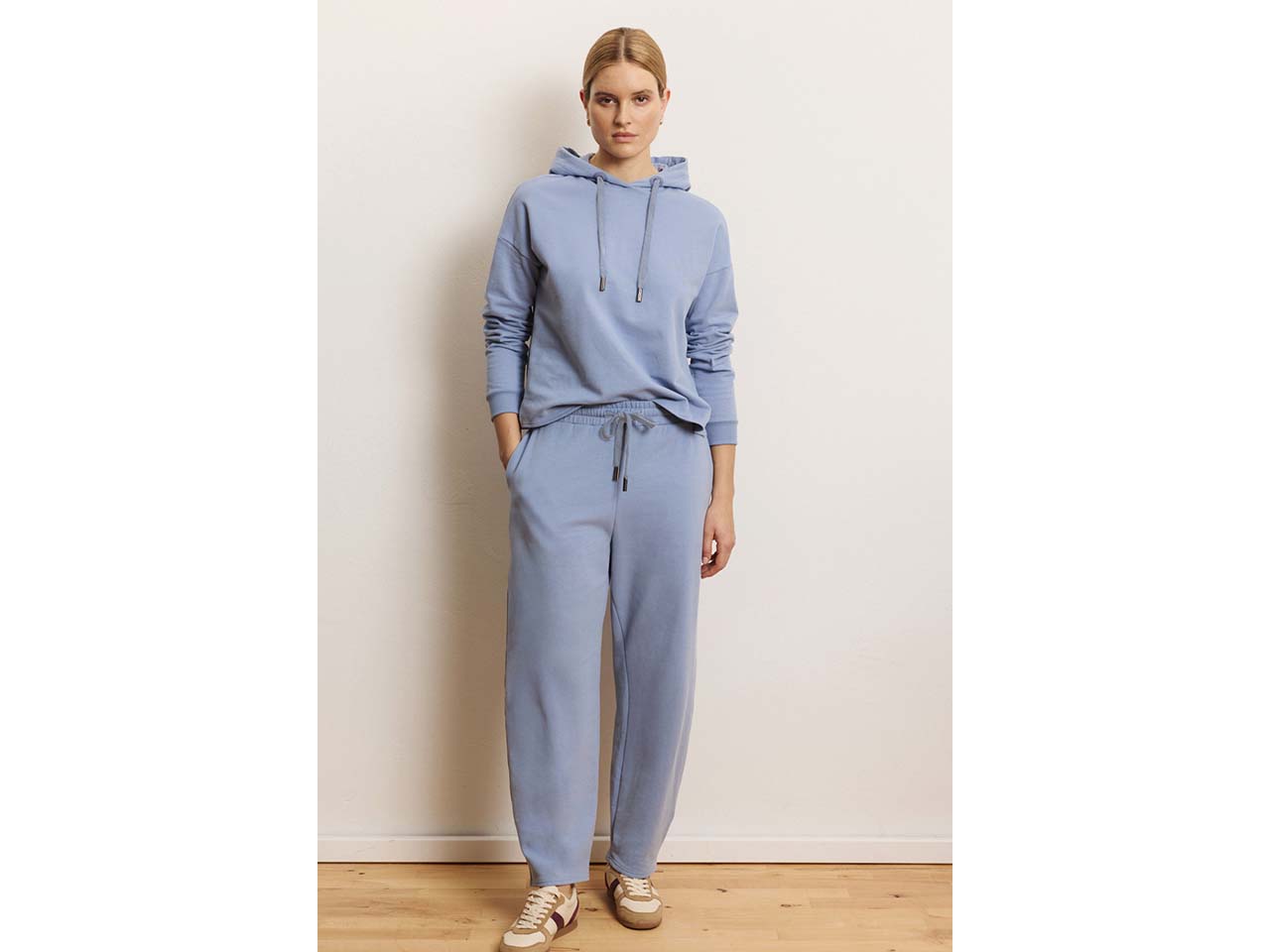 tranquillo Bio-Damen-Jogginghose 'Ziskaa' mit Barrel-Leg-Silhouette, tempest blue, Gr. S