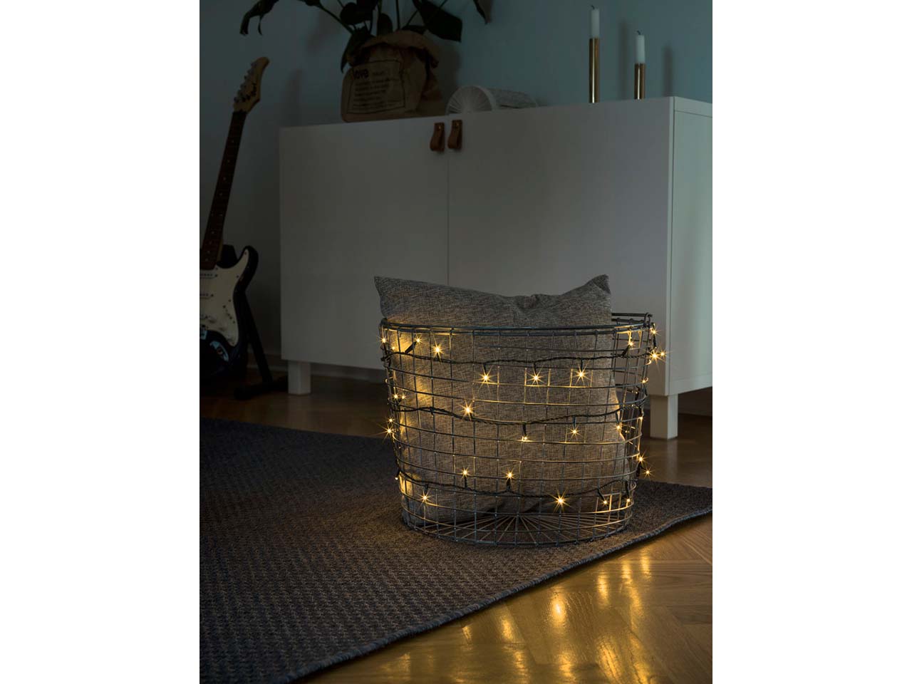 Konstsmide LED-Lichterkette Micro, 50 Dioden warmweiß, Kabel grün