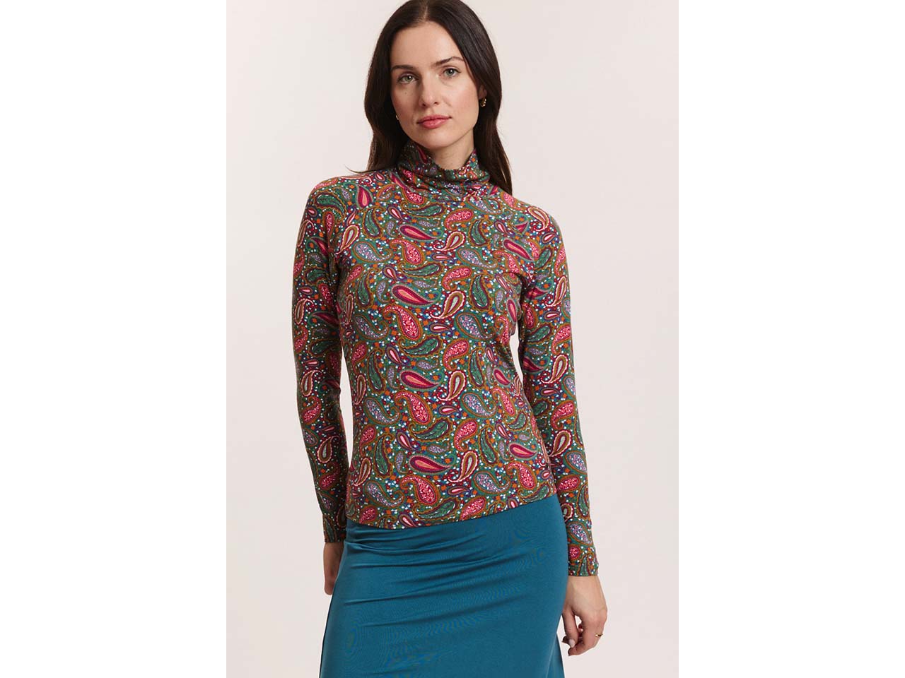 tranquillo Bio-Damen-Langarmshirt 'Chiaraa' mit Soft-Rollkragen, paisley, Gr. L