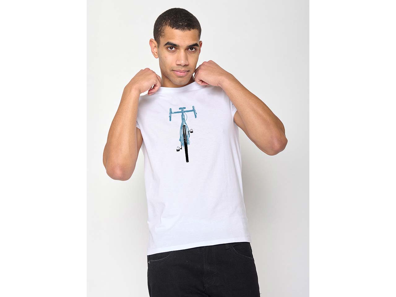 GREENBOMB Bio-Herren-T-Shirt 'Front Stamp' mit Rundhalsausschnitt, white, Gr. M