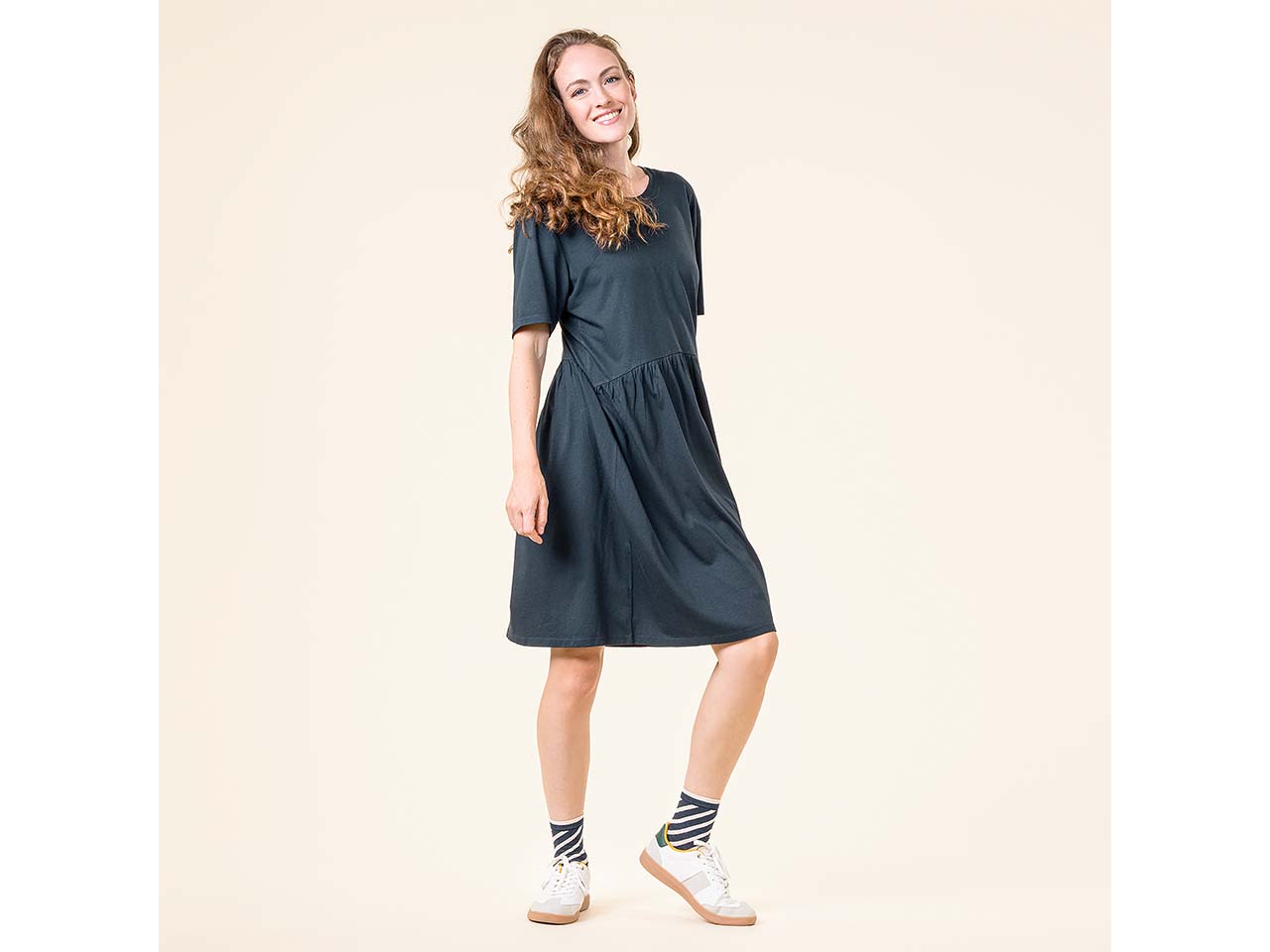 Living Crafts Bio-Damen-Midi-Kleid "ONIKA" mit Rundhalsausschnitt, ink blue, Gr. L