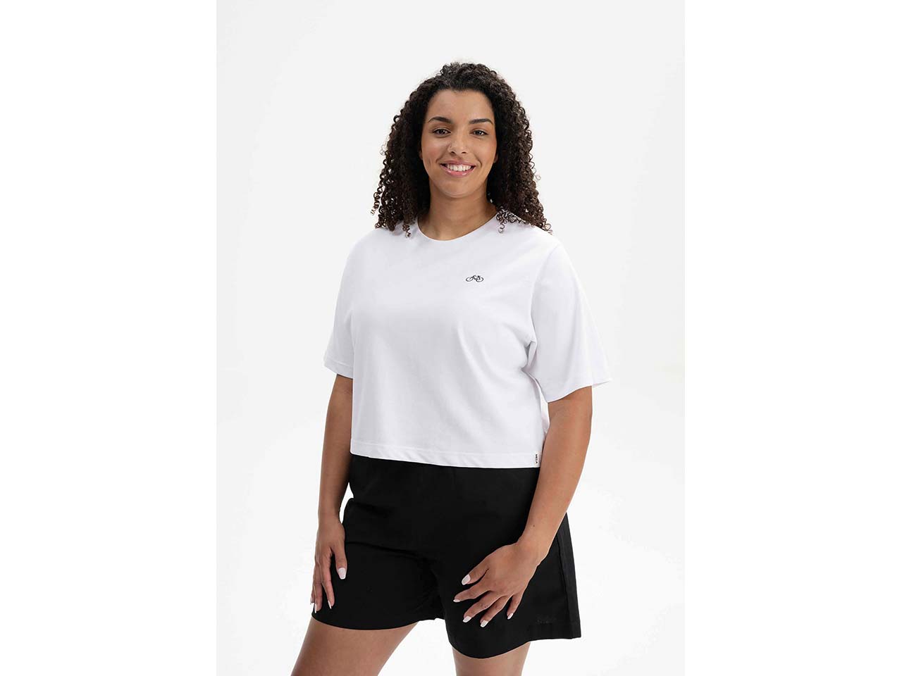 MELA Bio-Damen-T-Shirt "JOSHNA" mit Bike-Stickerei, weiß, cropped, Gr. L